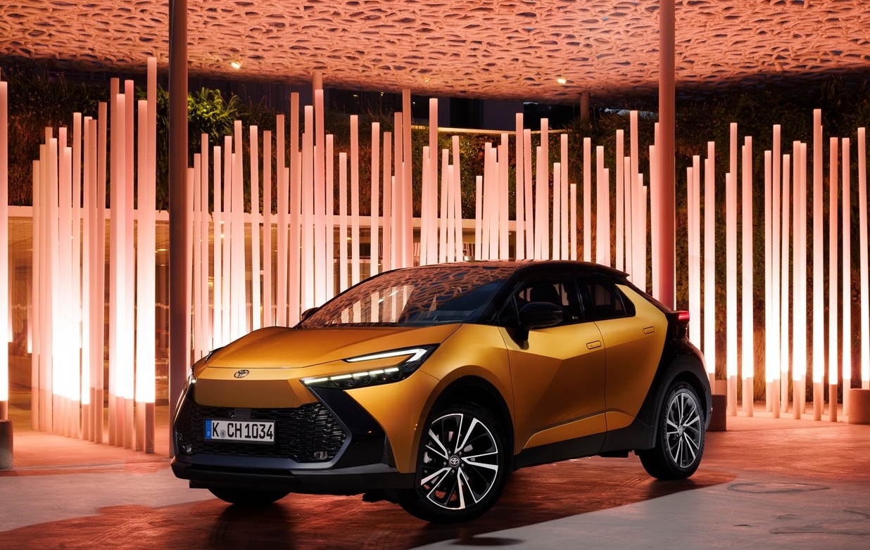 2024 토요타 C-HR