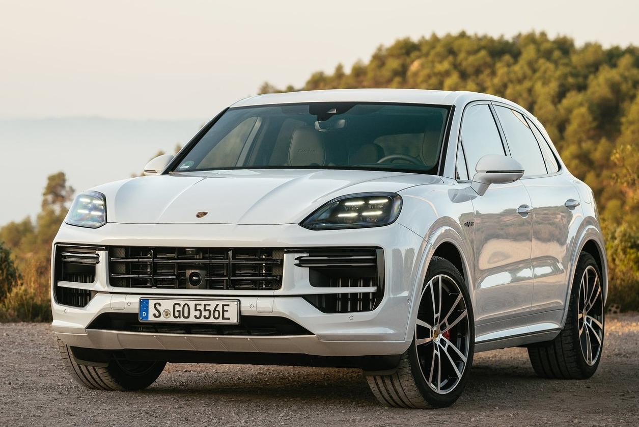 2024 포르쉐 카이엔 터보 E-Hybrid