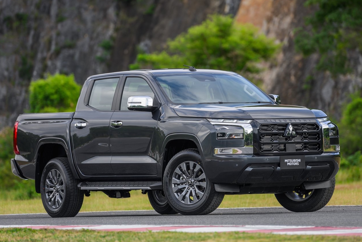 2024 미쓰비시 L200